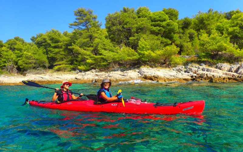 Green & Blue - Island hopping sea kayak tour Croatia - Red Adventures